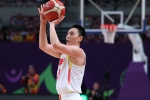 心气很高！周琦分析胡明轩：更适合2号位 现在要让球动起来