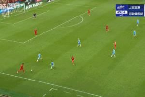 点睛之笔！刘若钒脚后跟做球，海港3脚传递流畅打穿河南防线