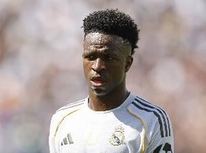 记者：如果沙特球队再报价维尼修斯，皇马高层有人会持开放态度