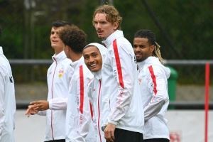 记者：沃尔特马德下午完成转会纽卡常规程序 伊萨克等待离队许可