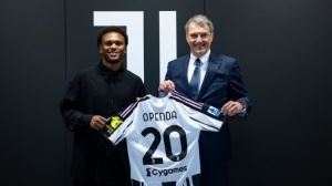 官方：尤文签下25岁前锋奥蓬达，租借+买断总价可达4640万欧