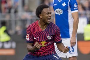 跟队记者：尤文仍在等待莱比锡批准奥蓬达转会，所以迟迟没有官宣