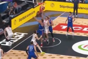 短板补上了！申京在约基奇头上摘下篮板打进关键球 最后4罚全中！