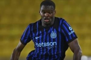 意媒：博尼因脚踝问题缺席国米合练，很可能缺席客战卡利亚里