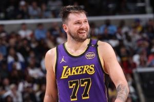 东契奇谈训练营：和队友一起训练是个开始 现在我会感觉自在得多