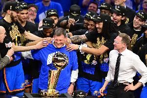 CJ-迈尔斯预测总冠军：很难不选雷霆 他们有足够的深度