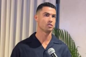 C罗直播宣布在利雅得开植发诊所：沙特是我第二故乡，这里很特别